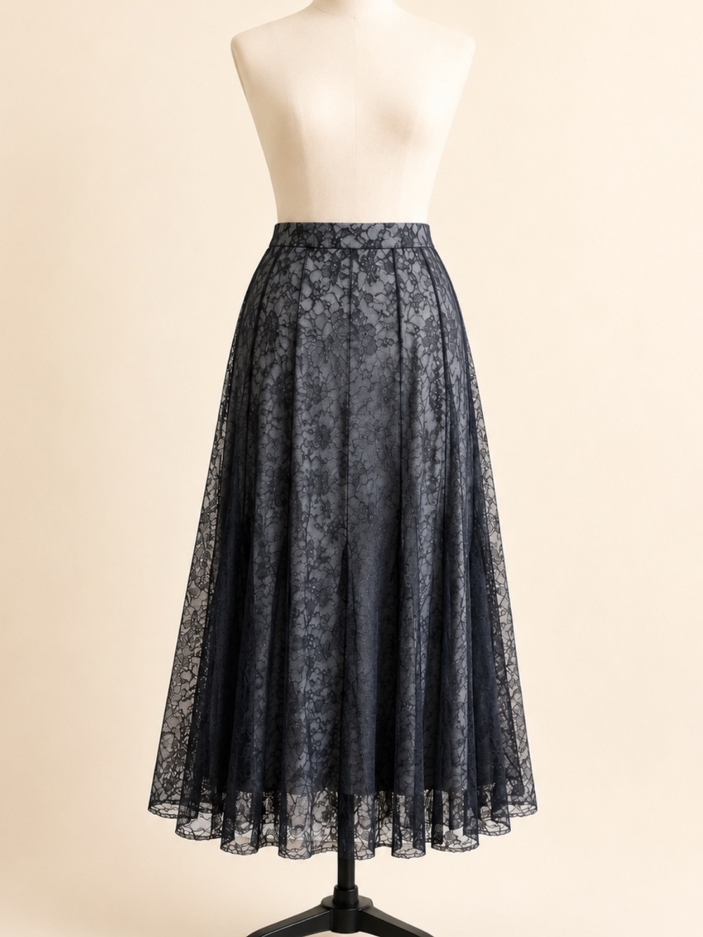 Free People Lace Midi Skirt Women’s M Black Lace Overlay Boho Whimsigoth Flowy